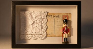 artistic keepsake display technique